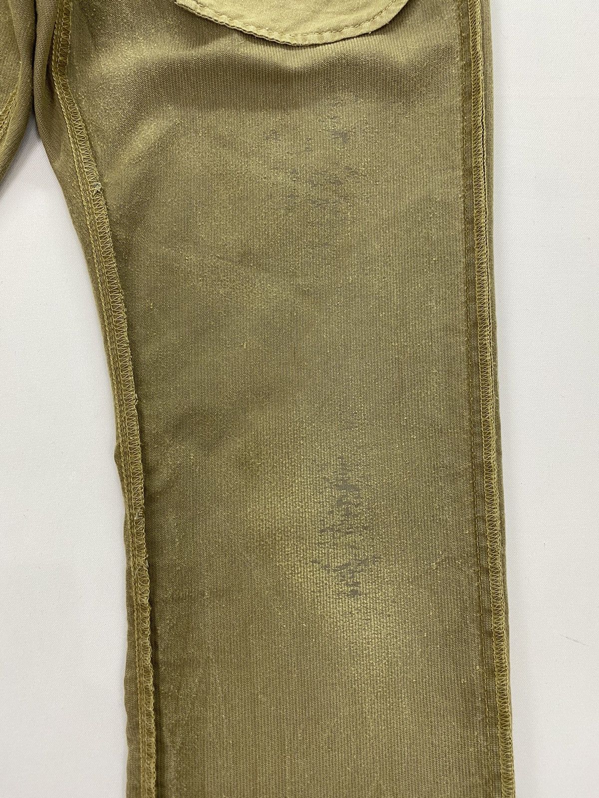AG Adriano Goldschmied AG Adriano Goldschmied Dirty Distressed Corduroy Pant Size US 32 / EU 48 - 14 Thumbnail