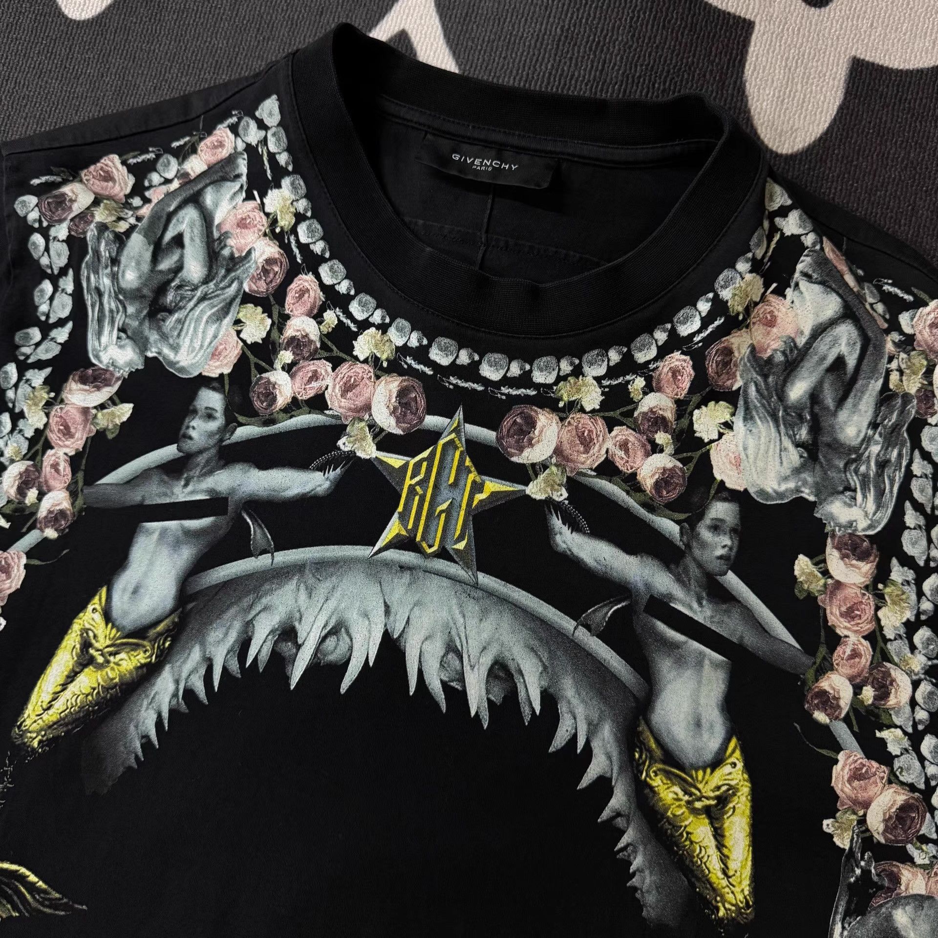 Givenchy GIVENCHY Black Shark Mouth Short Q10 Size US XS / EU 42 / 0 - 2 Thumbnail