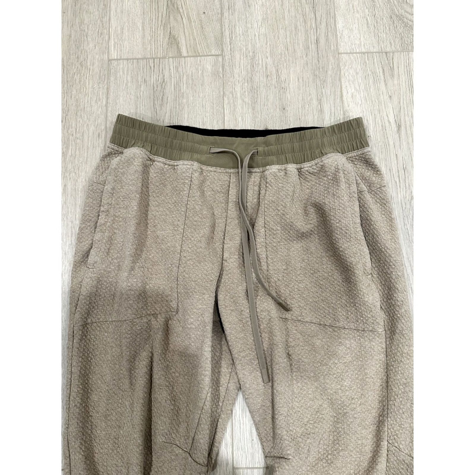 Lululemon Lululemon Men's Beige Textured Jogger Pants Size Large Size US 33 - 4 Thumbnail