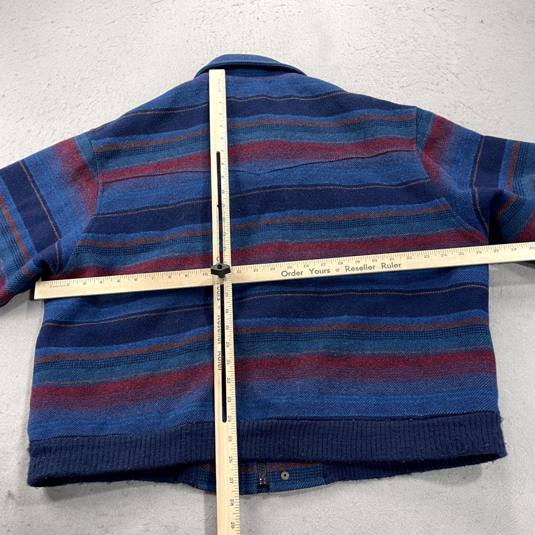 Pendleton VINTAGE Pendleton Jacket Mens XL Blue Red High Grade Western Wear Wool USA 70s Jacket Mens XL Blue Red Pendleton Western Wool USA 70s Size US XL / EU 56 / 4 - 7 Thumbnail