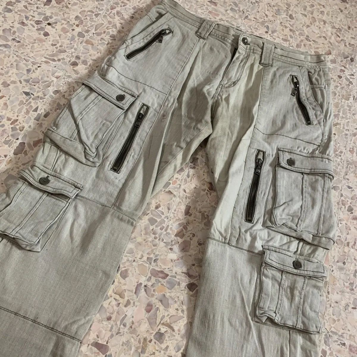 Le Grande Bleu (L.G.B.) SEMATIC DESIGN UTILITY MULTIPOCKET PARACHUTE TWILL HBT CARGO Size US 32 / EU 48 - 2 Thumbnail