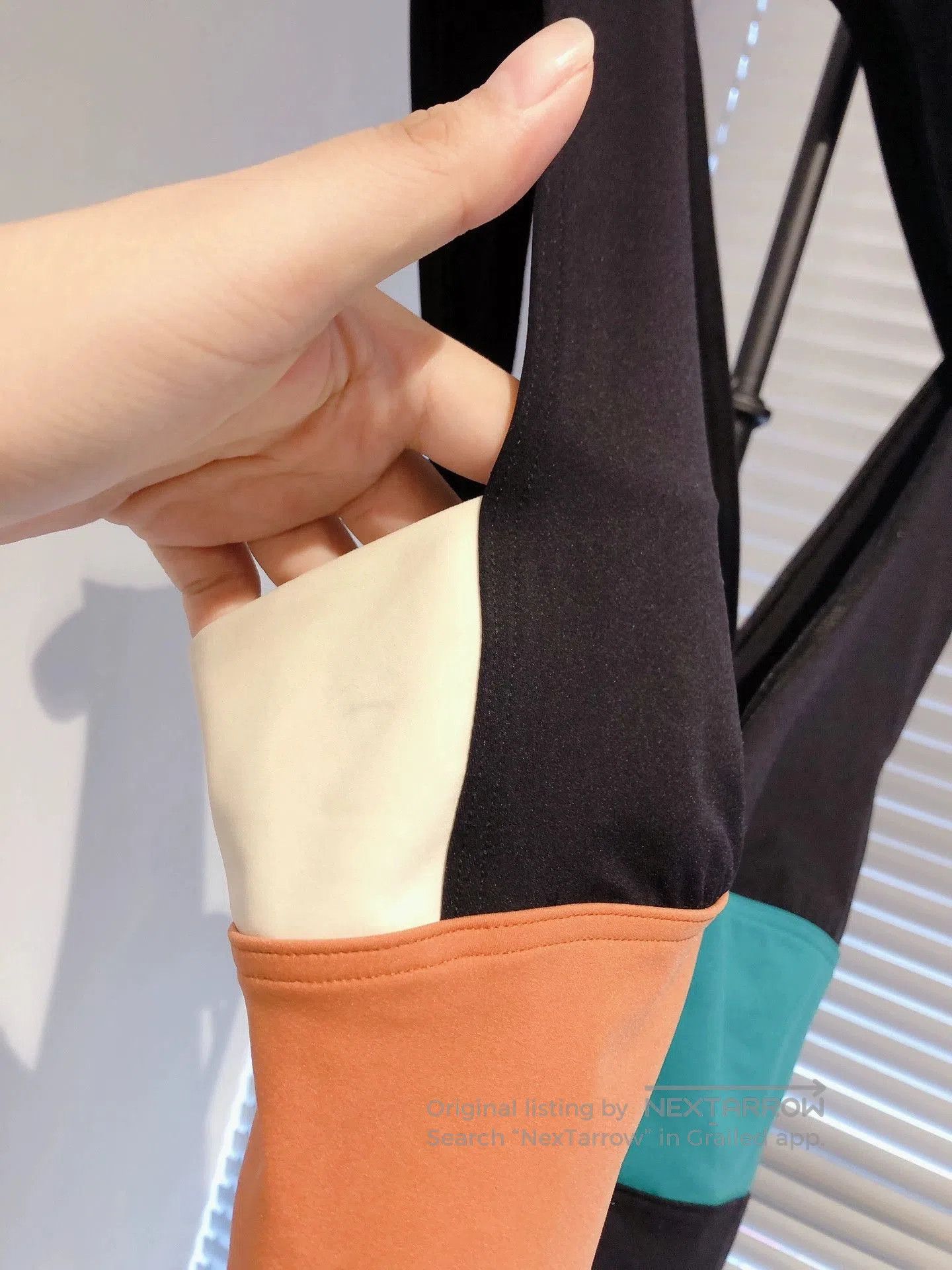 Hermes Hermes Colorblock Deep V Swimsuit. Size US 40 / EU 56 - 6 Thumbnail