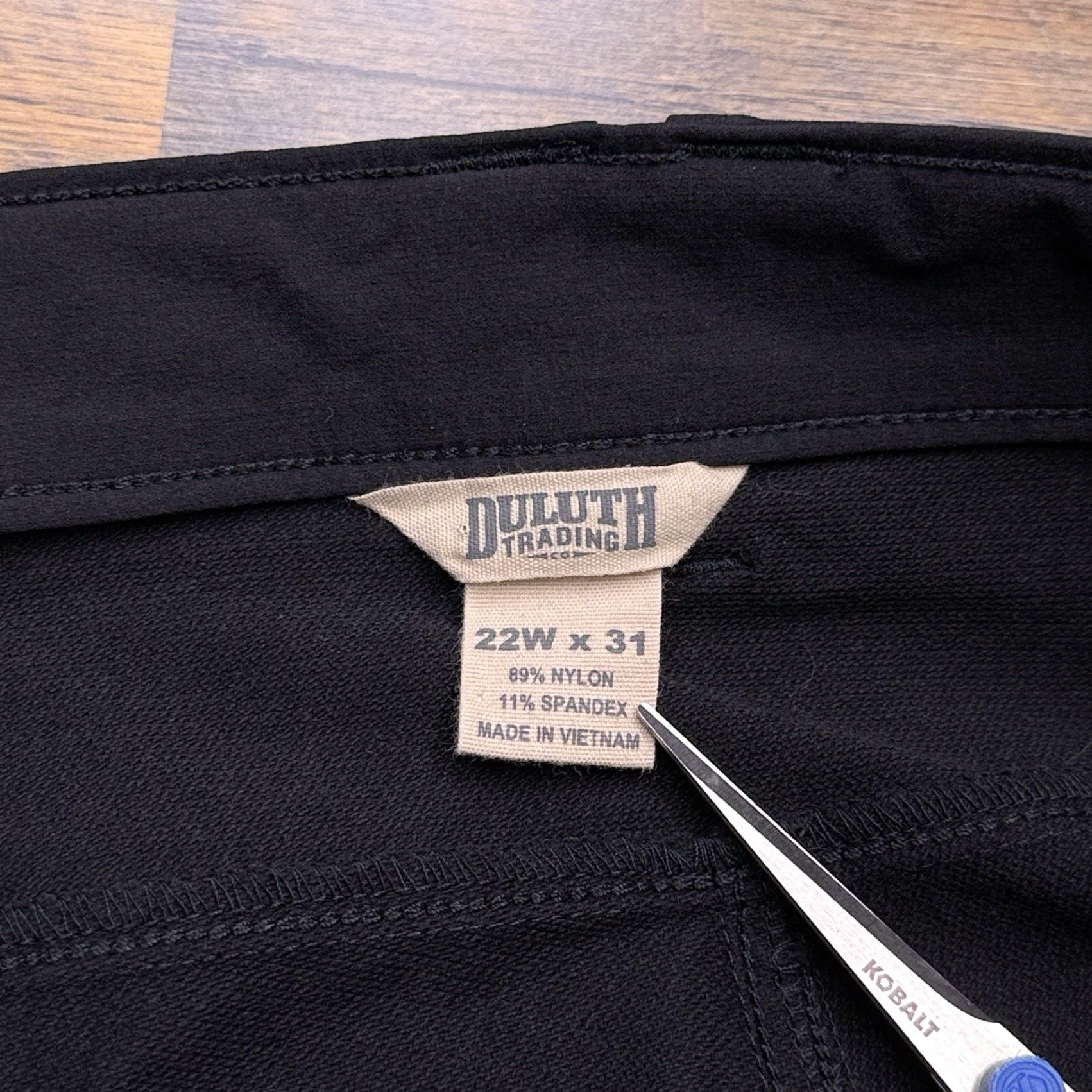 Vintage Duluth Pants Womens 22W 31 Black Hiking Nylon Zip Pocket Fleece Lined Cargo Straight Regular Plus Rise High Size 40" / US 18 - 4 Thumbnail