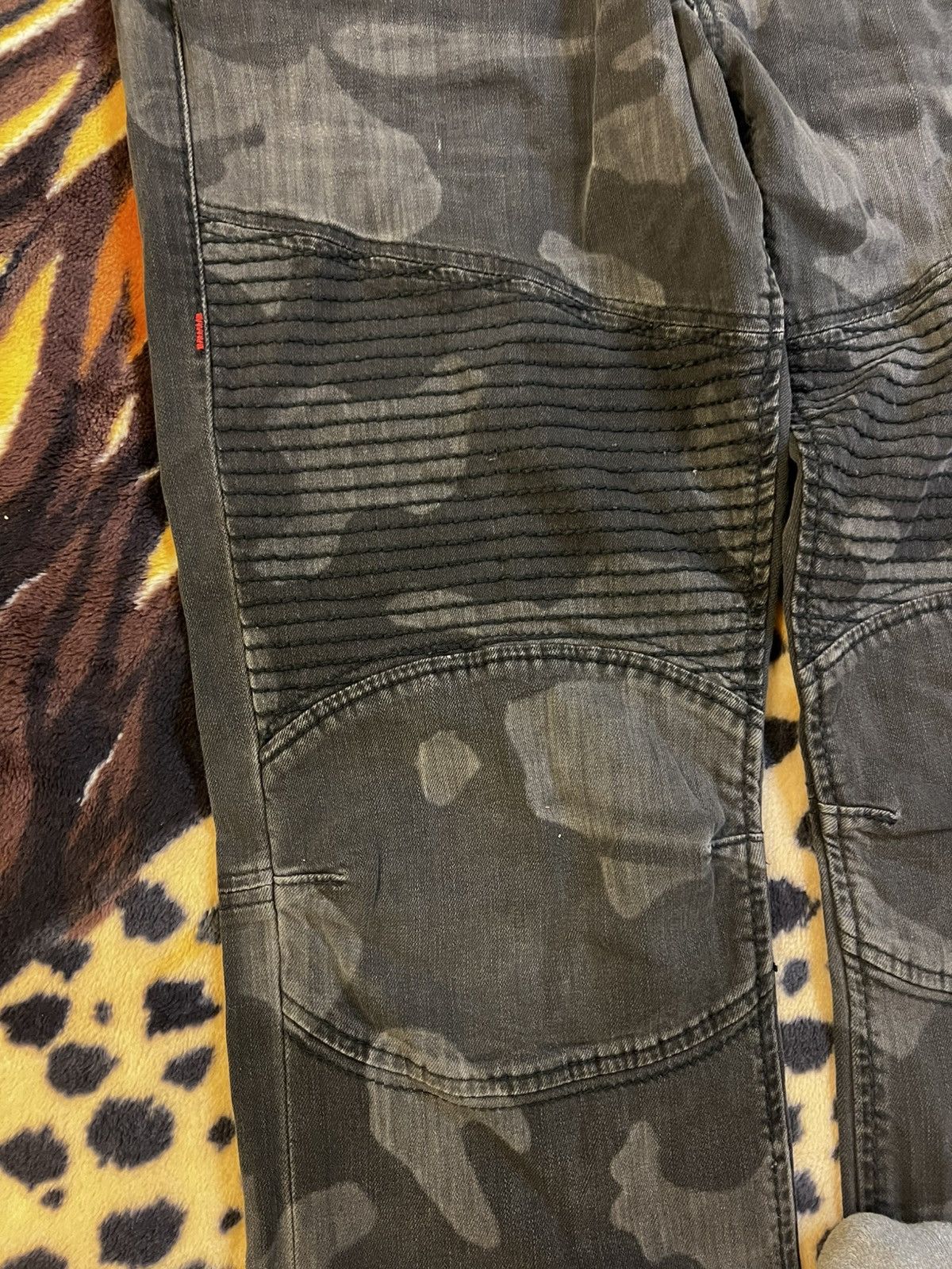 True Religion × Vintage True Religion Camo Horseshoe Biker Jeans Size US 40 / EU 56 - 7 Thumbnail