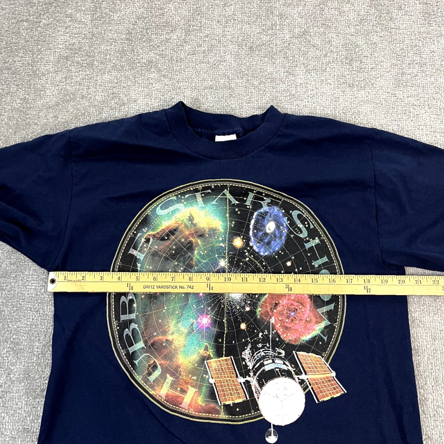 Vintage VINTAGE Murina Blue Moon Hubbles Star Show Shirt Mens Large T-Shirt 90s Space Astrology Size US L / EU 52-54 / 3 - 6 Thumbnail