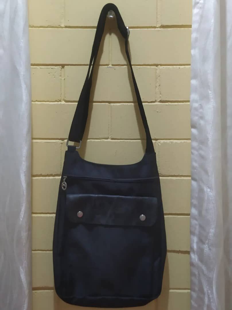 Longchamp Vintage Longchamp sling bag black Nylon Size ONE SIZE - 1 Thumbnail