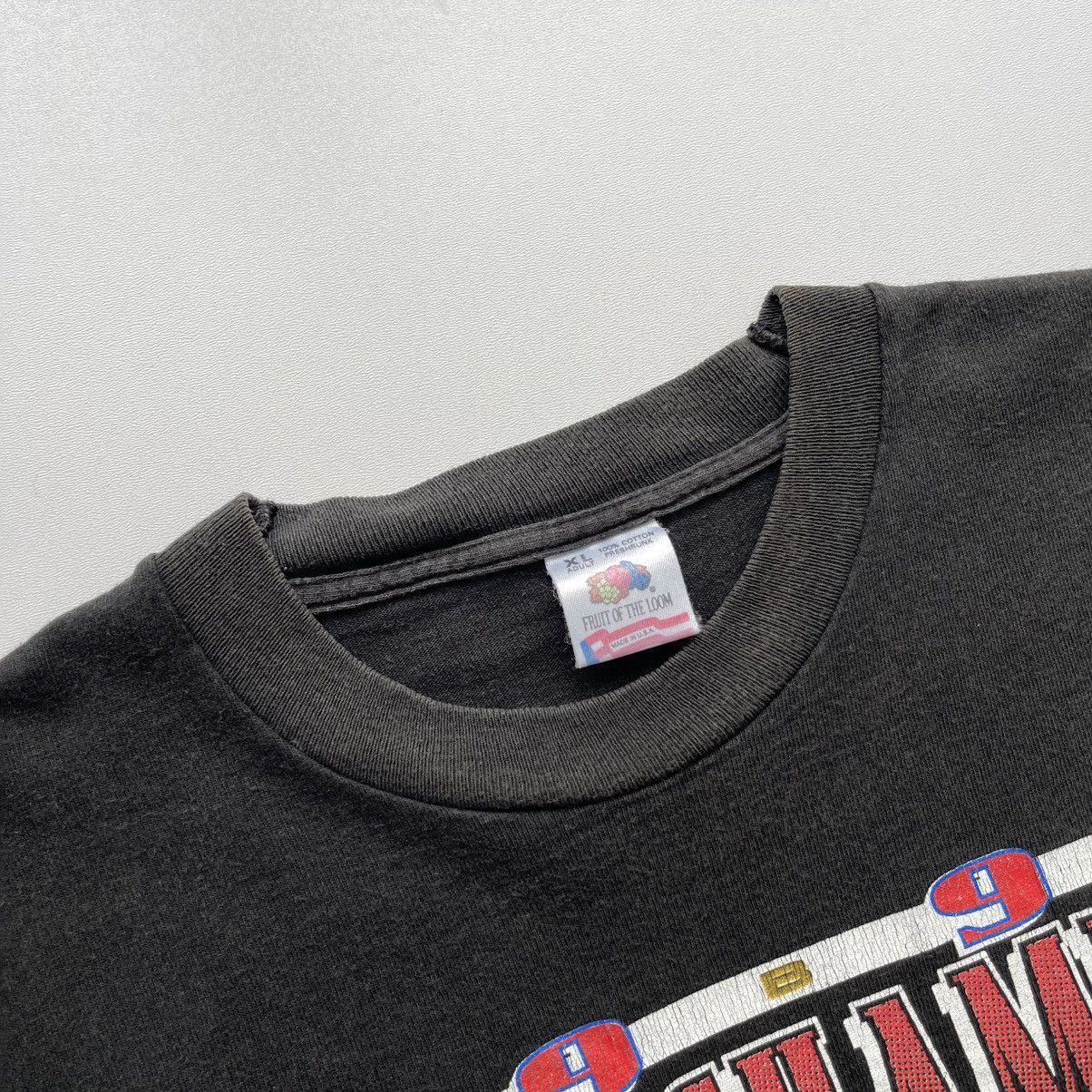 Fruit Of The Loom × NBA Fruit Of The Loom Chicago Bulls NBA Official Vintage T-Shirt Size US XL / EU 56 / 4 - 10 Thumbnail