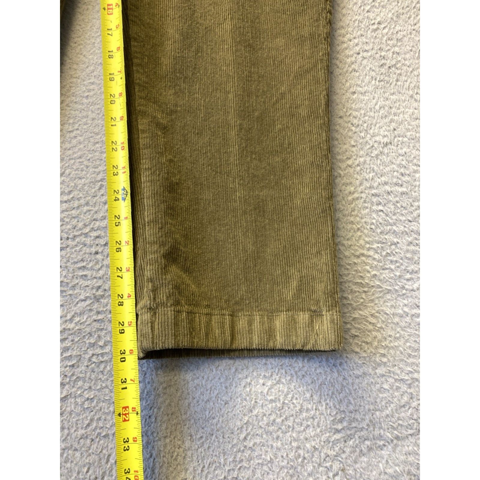 Vintage L.L. Bean Corduroy Pants Olive Green Men's 40X30 Flat Front Adjustable Waist Classic Style Size US 40 / EU 56 - 5 Thumbnail