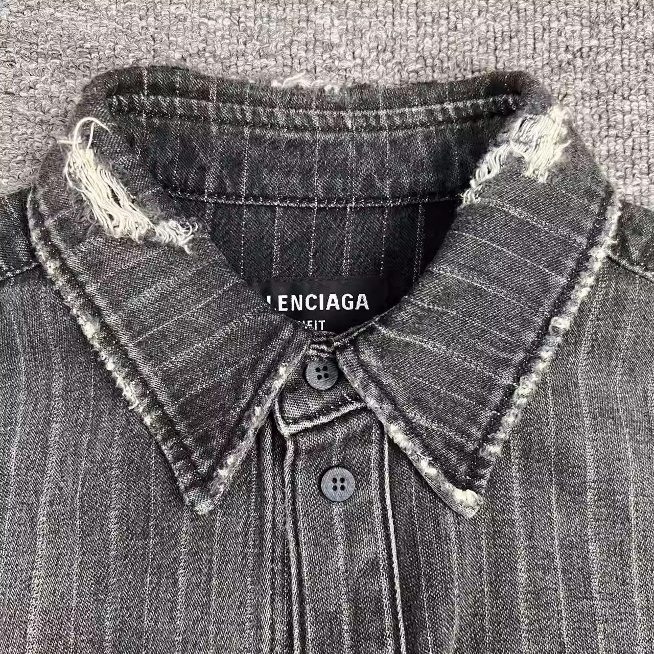 Balenciaga Balenciaga SS22 Pinstripe Denim Long-sleeved Shirt Size US S / EU 44-46 / 1 - 3 Thumbnail