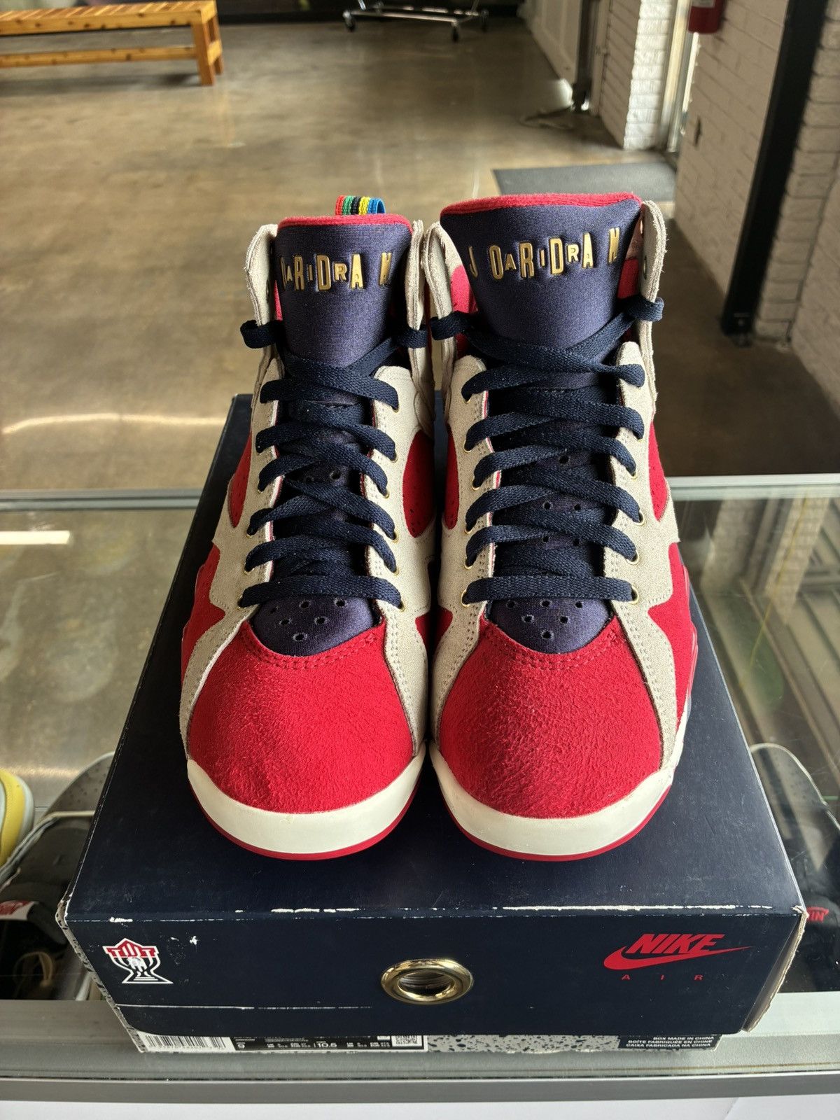 Nike Jordan 7 Trophy Room New Sheriff In Town Size US 9 / EU 42 - 1 Thumbnail