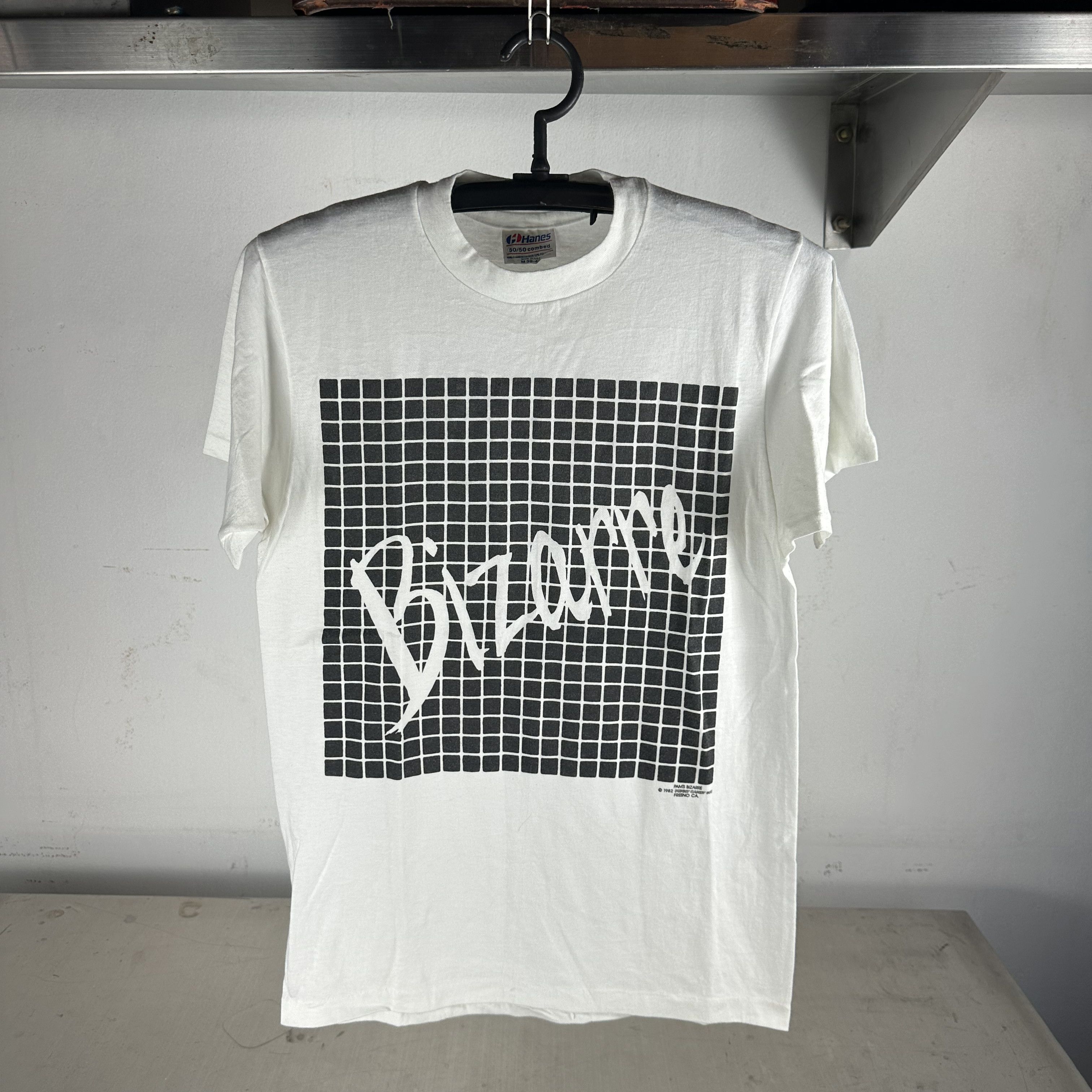 Vintage Vintage 1982 Bizarre Pam's Bizarre Graphic T-Shirt Size US S / EU 44-46 / 1 - 1 Thumbnail