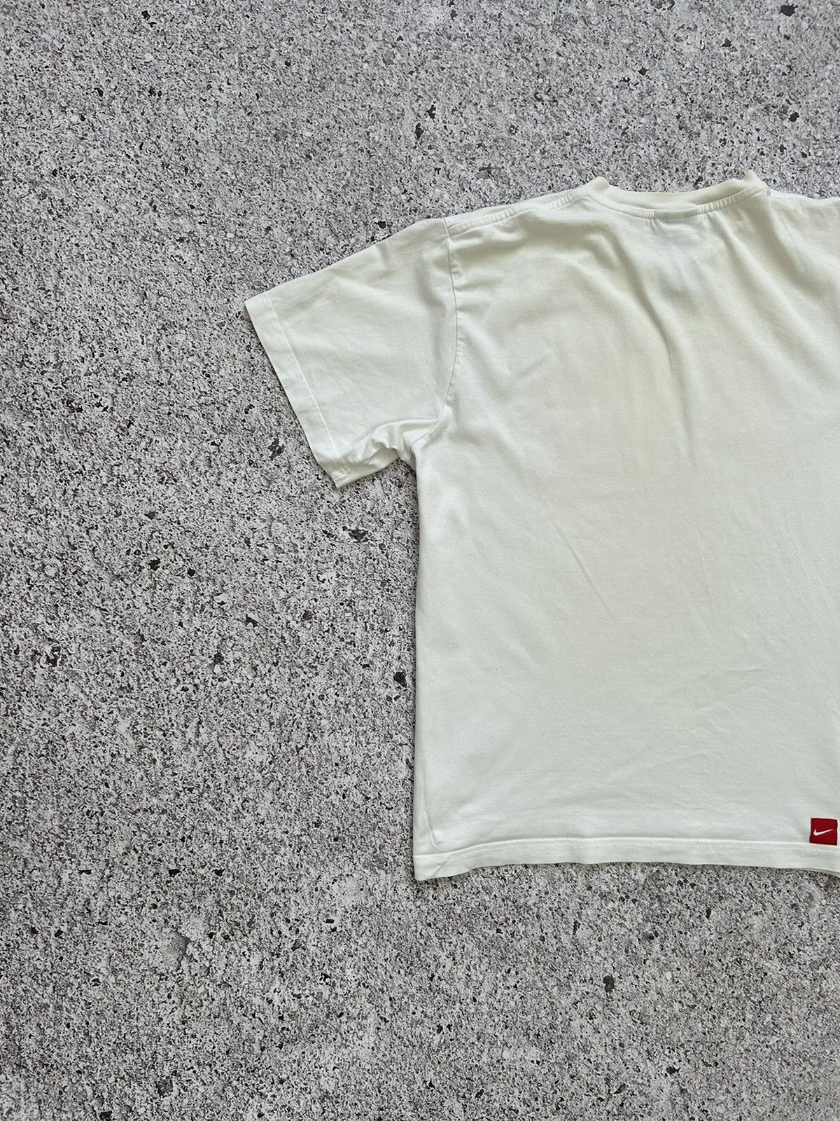 Nike × Vintage Vintage 90s Nike Swoosh Logo T-shirts Y2K Hype Size US L / EU 52-54 / 3 - 6 Thumbnail