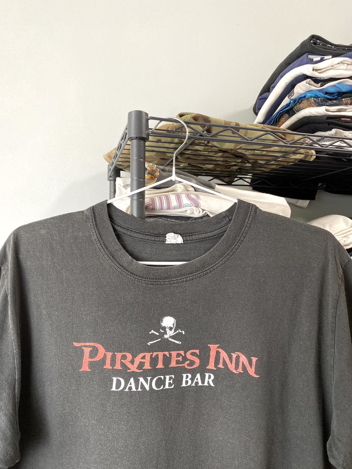 Band Tees Vintage Pirates Of The Caribbean Movie T Shirt Size US M / EU 48-50 / 2 - 3 Thumbnail