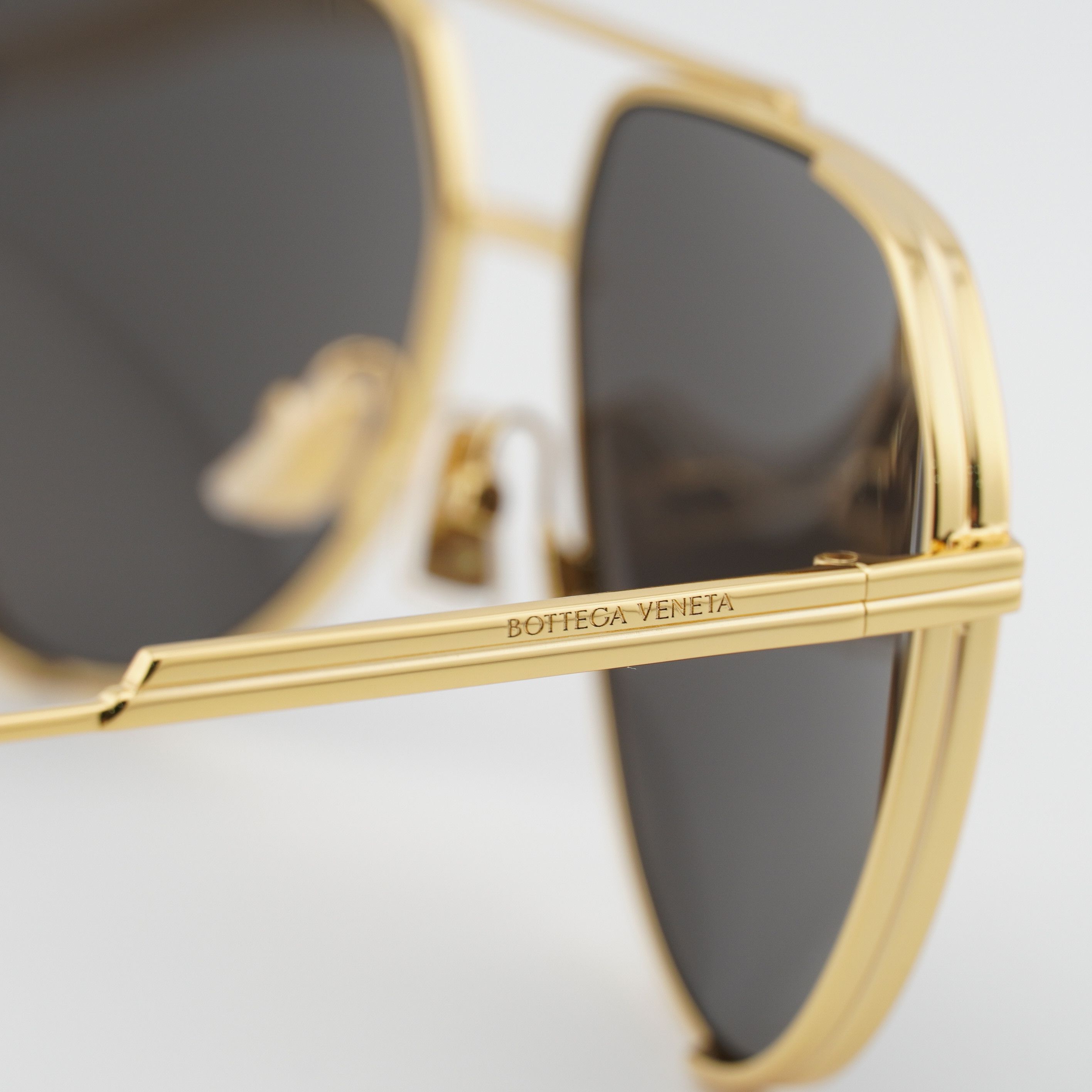 Bottega Veneta Bottega Veneta BV1465S 001 Unisex Sunglasses Gold Aviator Size ONE SIZE - 5 Thumbnail