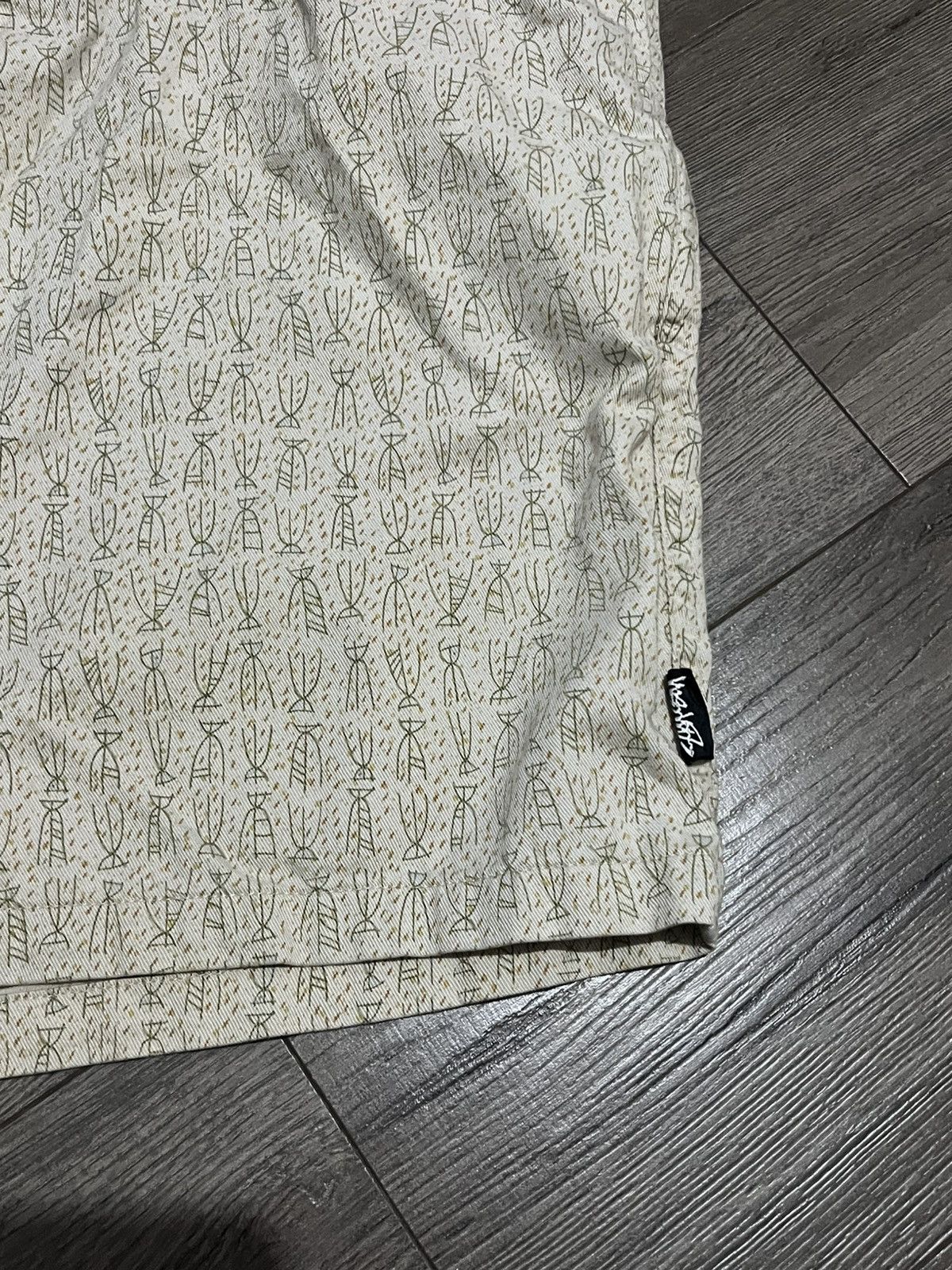Stussy × Vintage VINTAGE OG 1980s Stussy fish bone pattern beige shorts Size US 28 / EU 44 - 2 Thumbnail