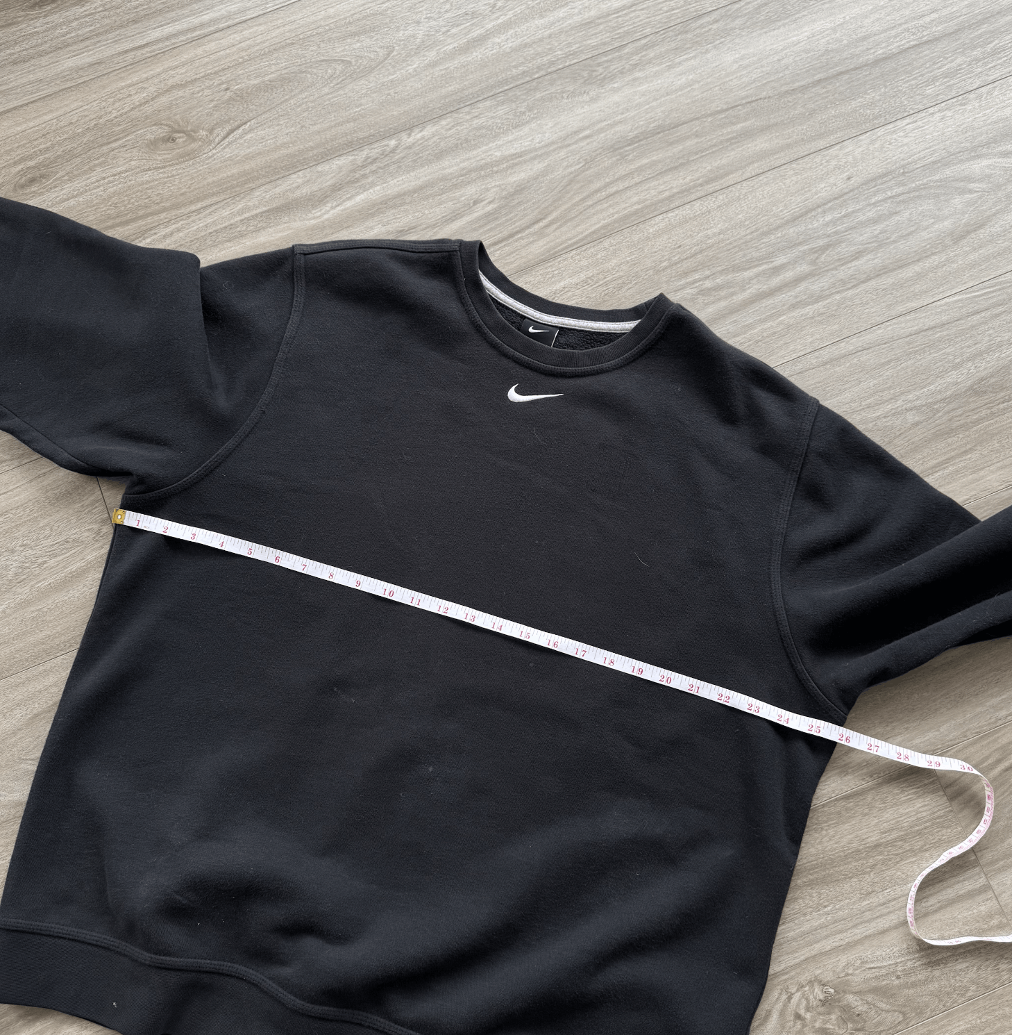 Nike × Vintage Vintage Nike Centre Solo Swoosh Crewneck Black Size US XL / EU 56 / 4 - 5 Thumbnail