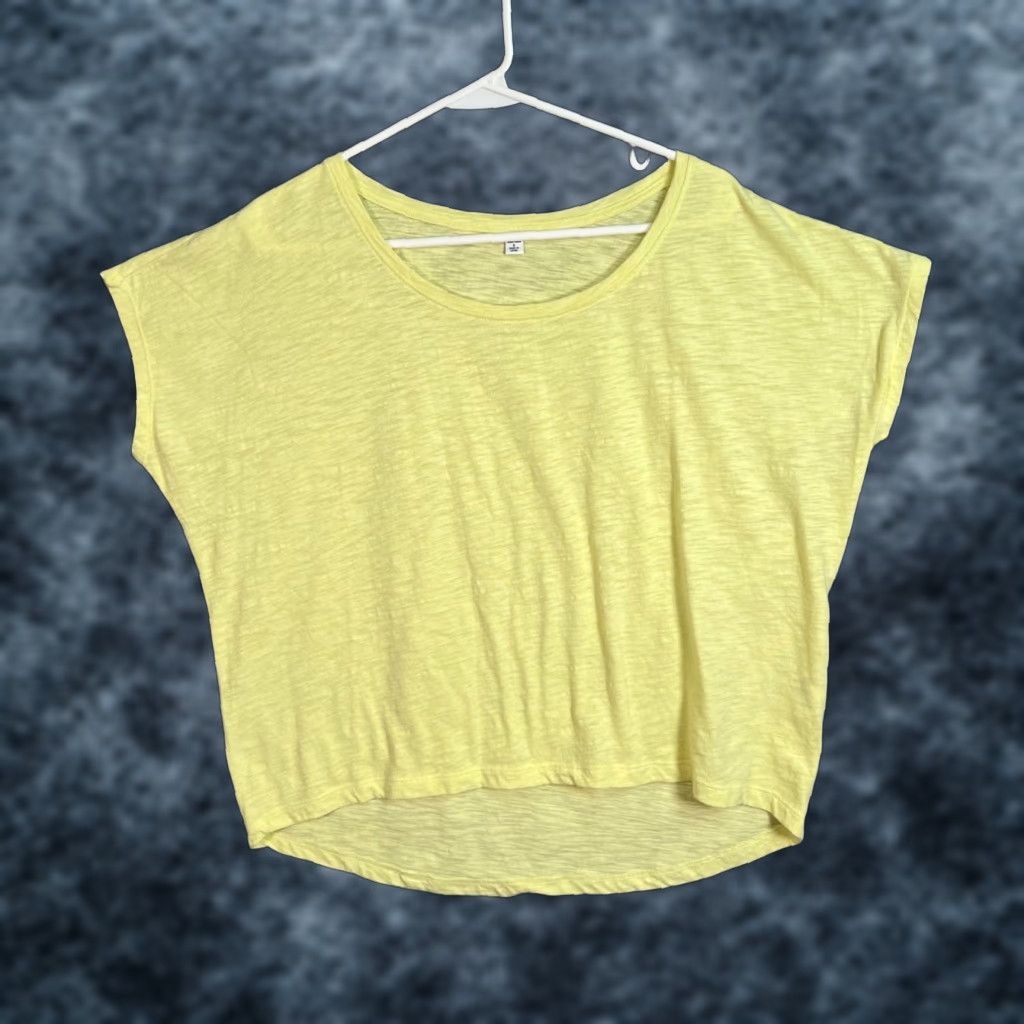 Uniqlo Uniqlo Shirt Womens Small Yellow Dolman Sleeve Top Size S / US 4 / IT 40 - 1 Thumbnail
