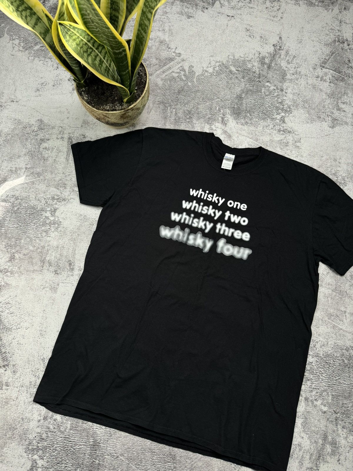Vintage Vintage Gildan Humor Joke Whisky one whisky two..." T-Shirt Size US XXL / EU 58 / 5 - 2 Thumbnail