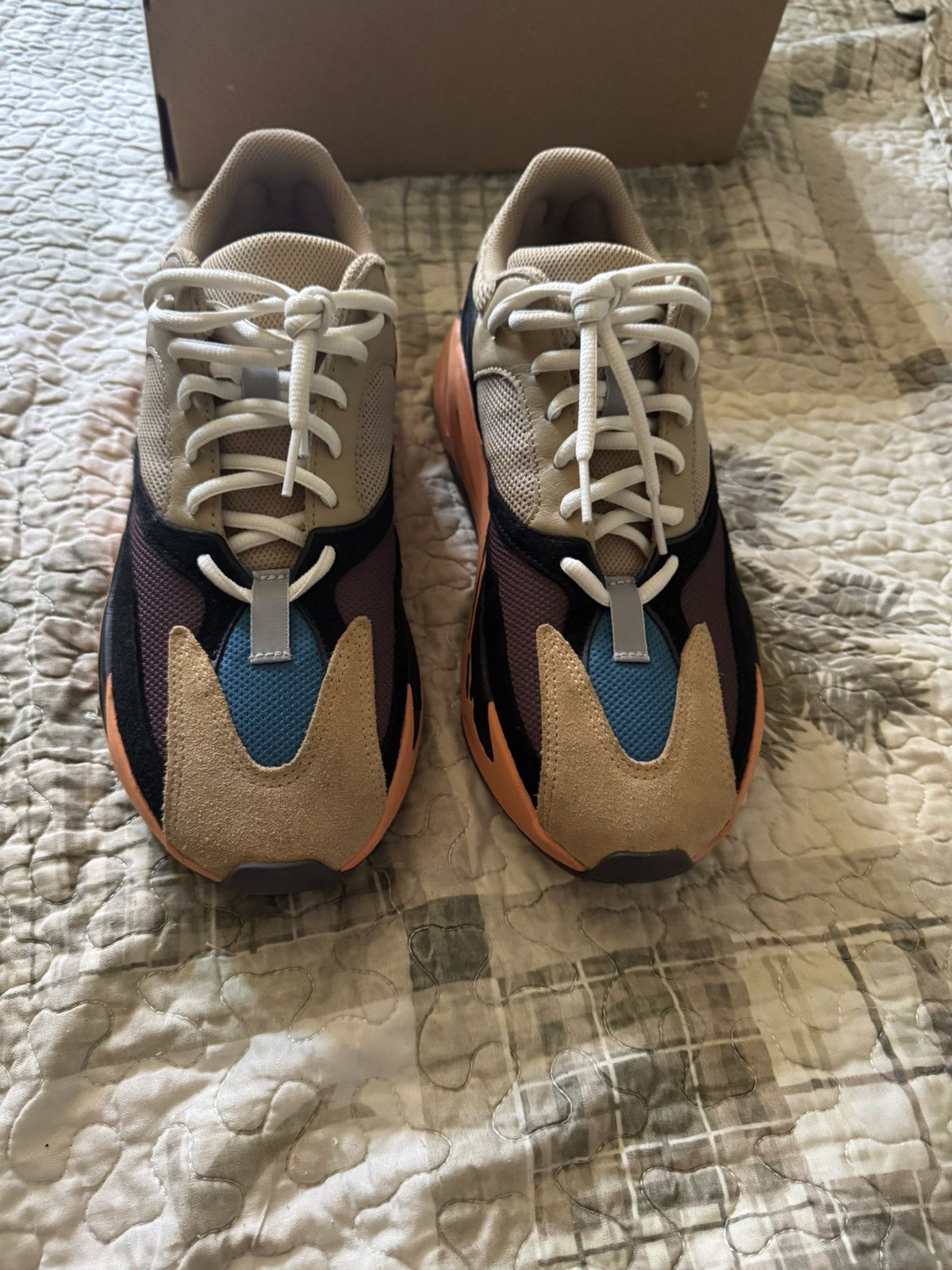 Yeezy Yeezy 700 Enflamed Amber Size US 9.5 / EU 42-43 - 4 Thumbnail