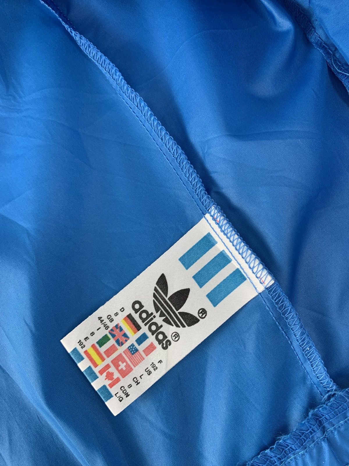 Adidas Adidas Windbreaker Hooded Zipper Jacket Colour Block Design Size US XL / EU 56 / 4 - 7 Thumbnail