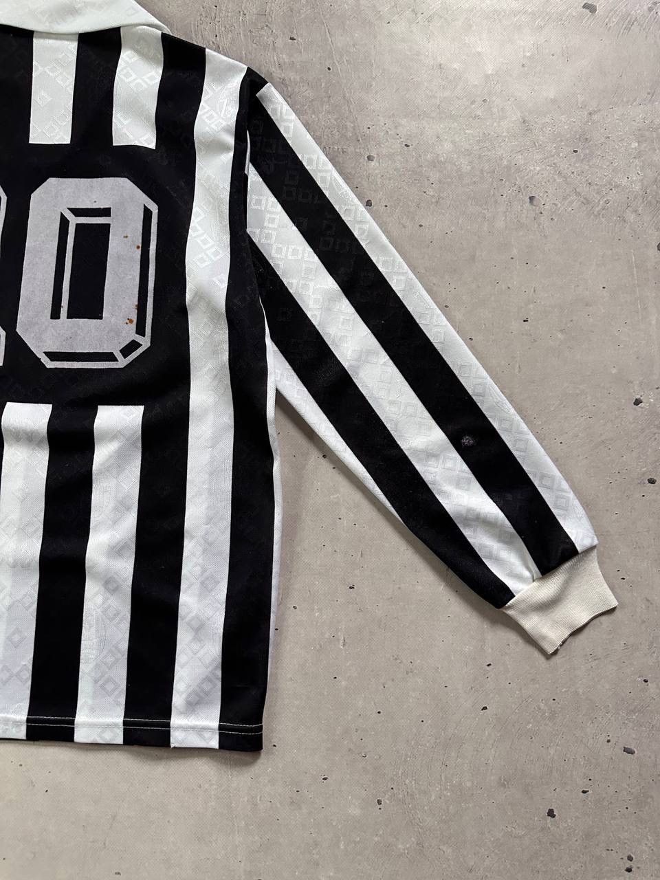Kappa Juventus Kappa Upim Home LS Soccer Shirt #10 Roberto Baggio Size US XL / EU 56 / 4 - 13 Thumbnail