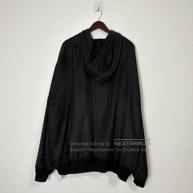 Balenciaga Balenciaga 3B Embroidered Satin Zipper Bomber Oversized Ja Size US S / EU 44-46 / 1 - 2 Thumbnail