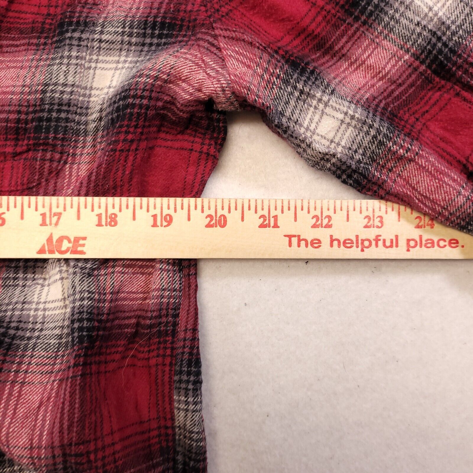 Croft & Barrow Croft & Barrow Tartan Flannel Button Up Shirt Men Size L Red Size US L / EU 52-54 / 3 - 9 Thumbnail