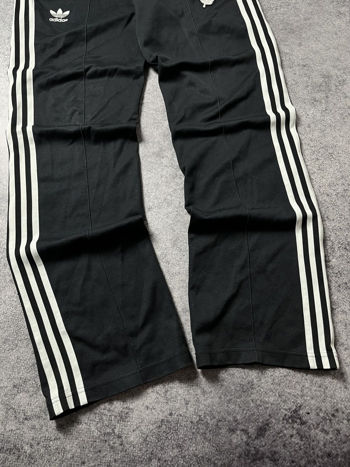 Adidas 🔥CRAZY ADIDAS BALENCIAGA VIBE BAGGY TRACK PANTS 00’S Size US 32 / EU 48 - 8 Thumbnail