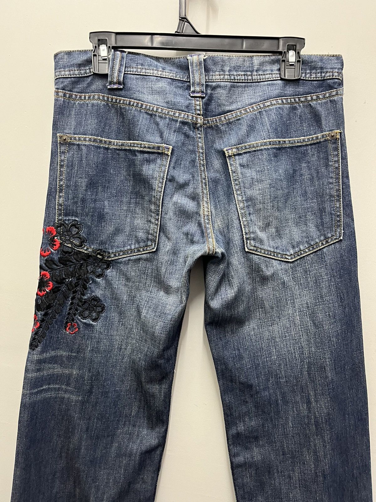 Takeo Kikuchi Vintage Takeo Kikuchi Japan Floral Embroidery Denim Pants Size US 32 / EU 48 - 5 Thumbnail