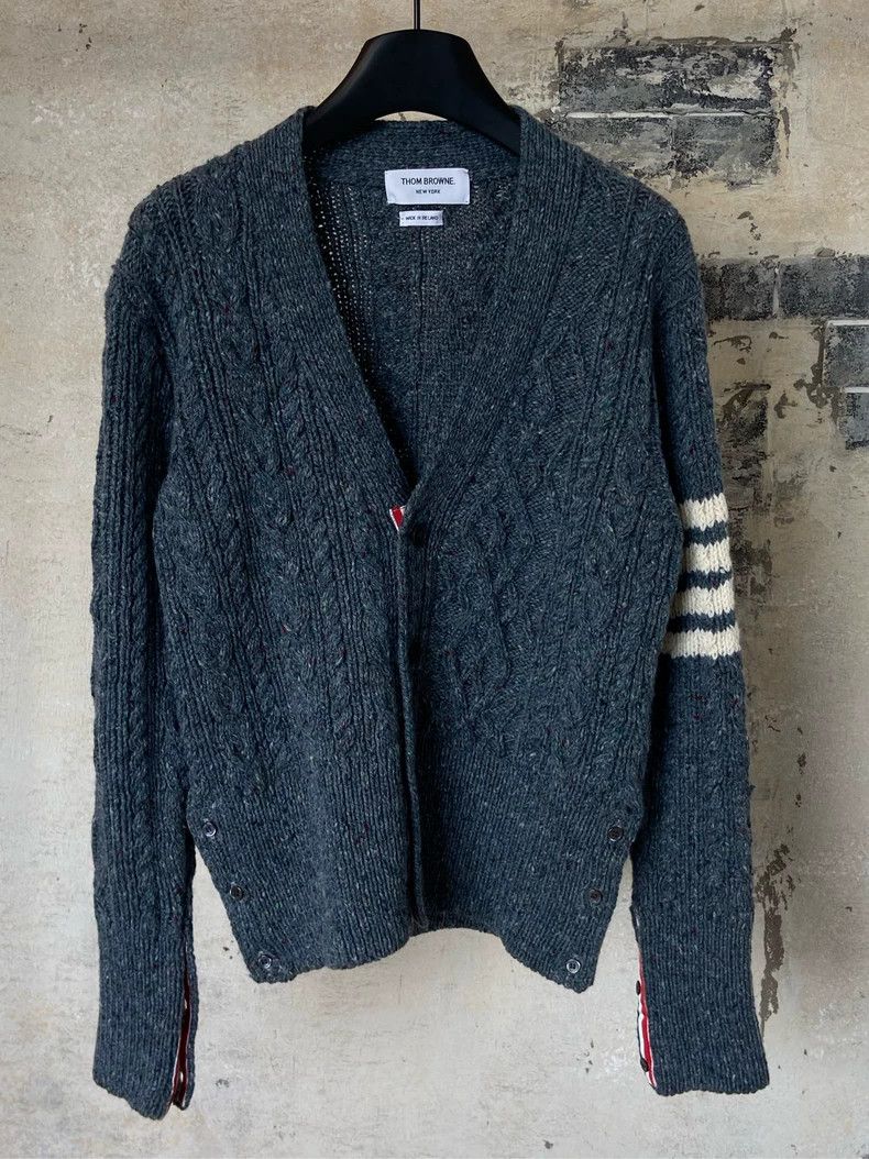 Thom Browne Thom Browne V-neck knit sweater Size US M / EU 48-50 / 2 - 2 Thumbnail
