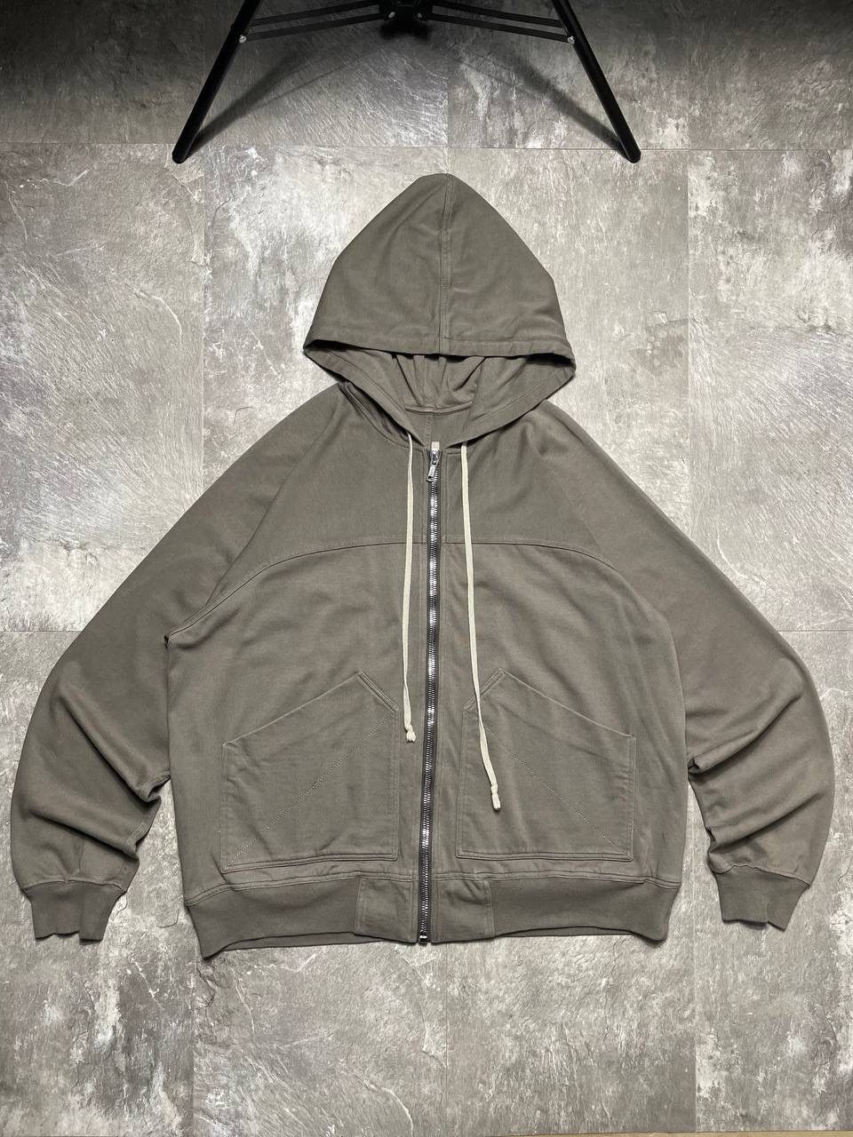 Rick Owens Rick Owens SS 22 Strobe Raglan Zip Up Hoodie Dust Size US M / EU 48-50 / 2 - 1 Thumbnail