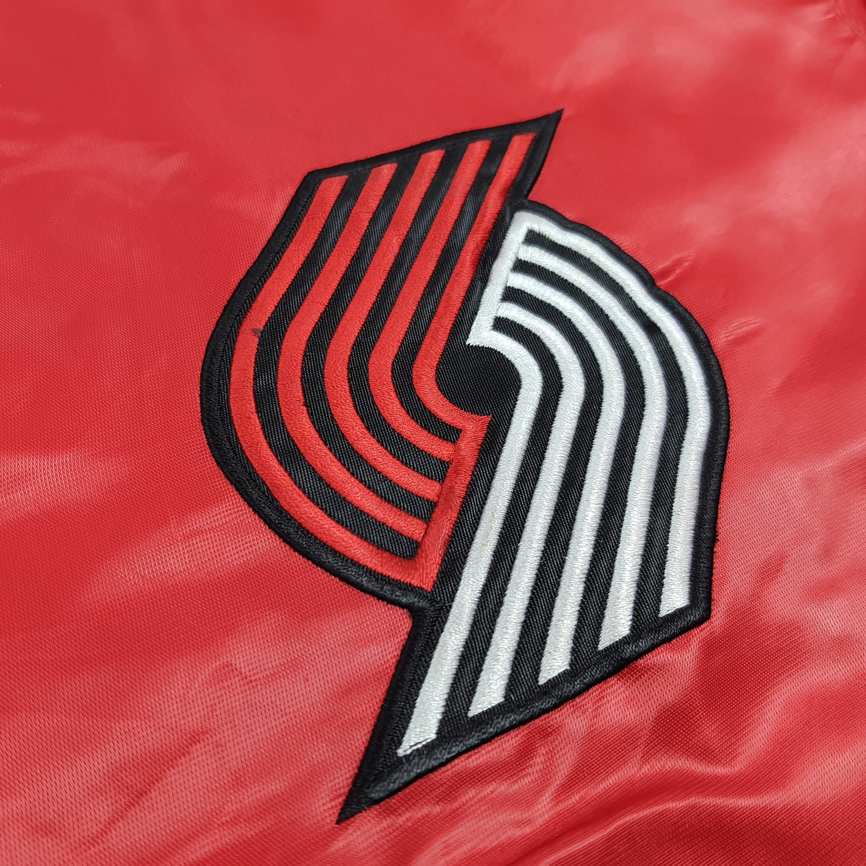 Starter Vintage 90s Starter Rip City Bomber NBA Basketball C281N14 Size US XXL / EU 58 / 5 - 6 Thumbnail