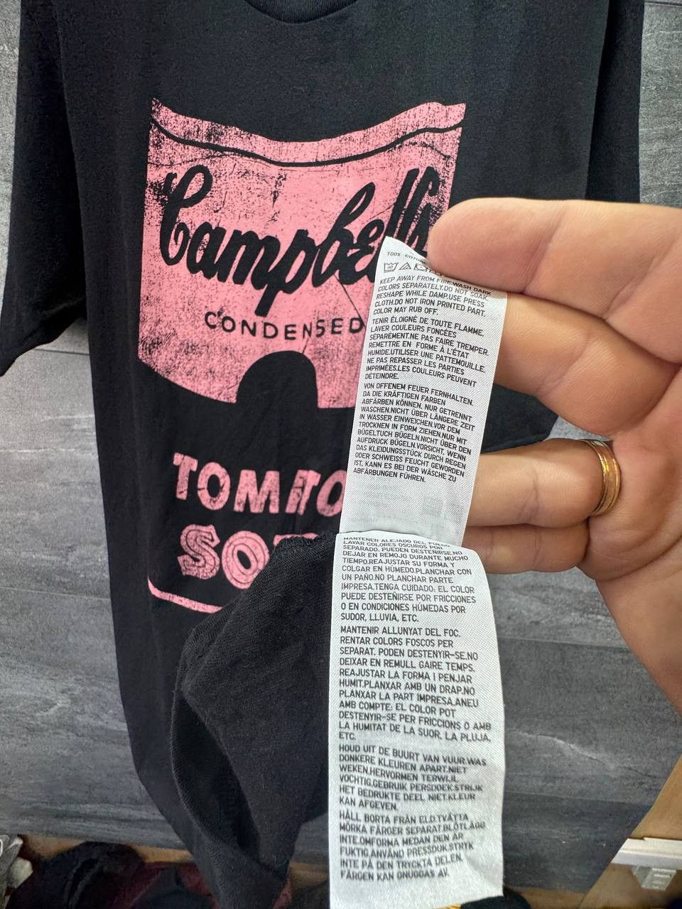 Andy Warhol × Uniqlo Uniqlo X Andy Warhol Campbell Tomato Soup T shirt Size US M / EU 48-50 / 2 - 8 Thumbnail