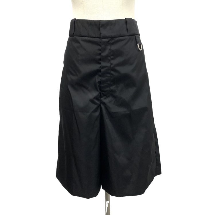 Prada Prada Technical Fabric Shorts Size 40 Size 27" / US 4 / IT 40 - 1 Thumbnail
