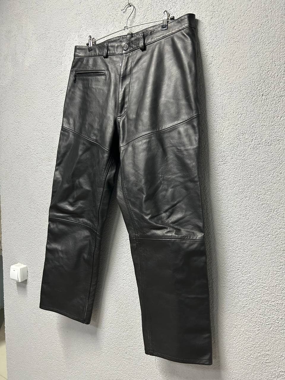 Dainese Dainese mens leather pant 56 / XL / W 36 Size US 40 / EU 56 - 2 Thumbnail