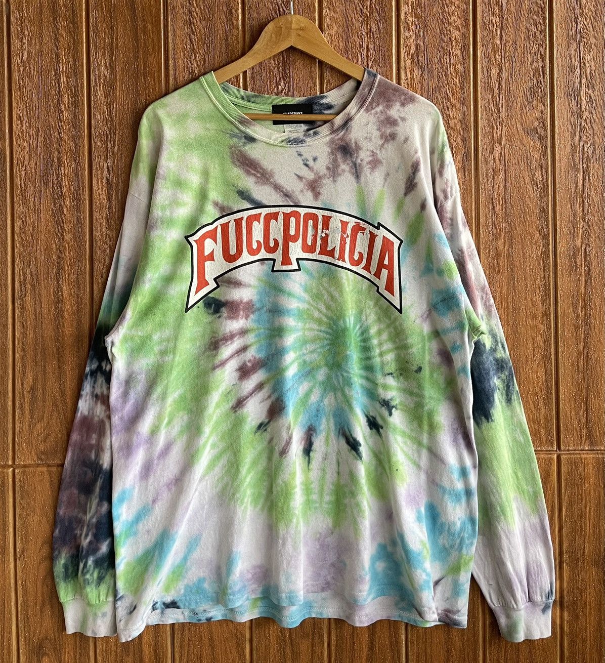 Vintage🔥SVARTRAVS FUCCPOLICIA🔥SpellOut TyeDye LongSleeve Tee