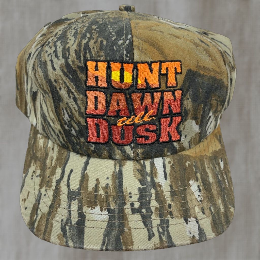 Dusk VINTAGE Realtree Camo Hat Cap SnapBack Made In USA Hunter 90s Y2K Dawn Til Dusk Size ONE SIZE - 1 Thumbnail