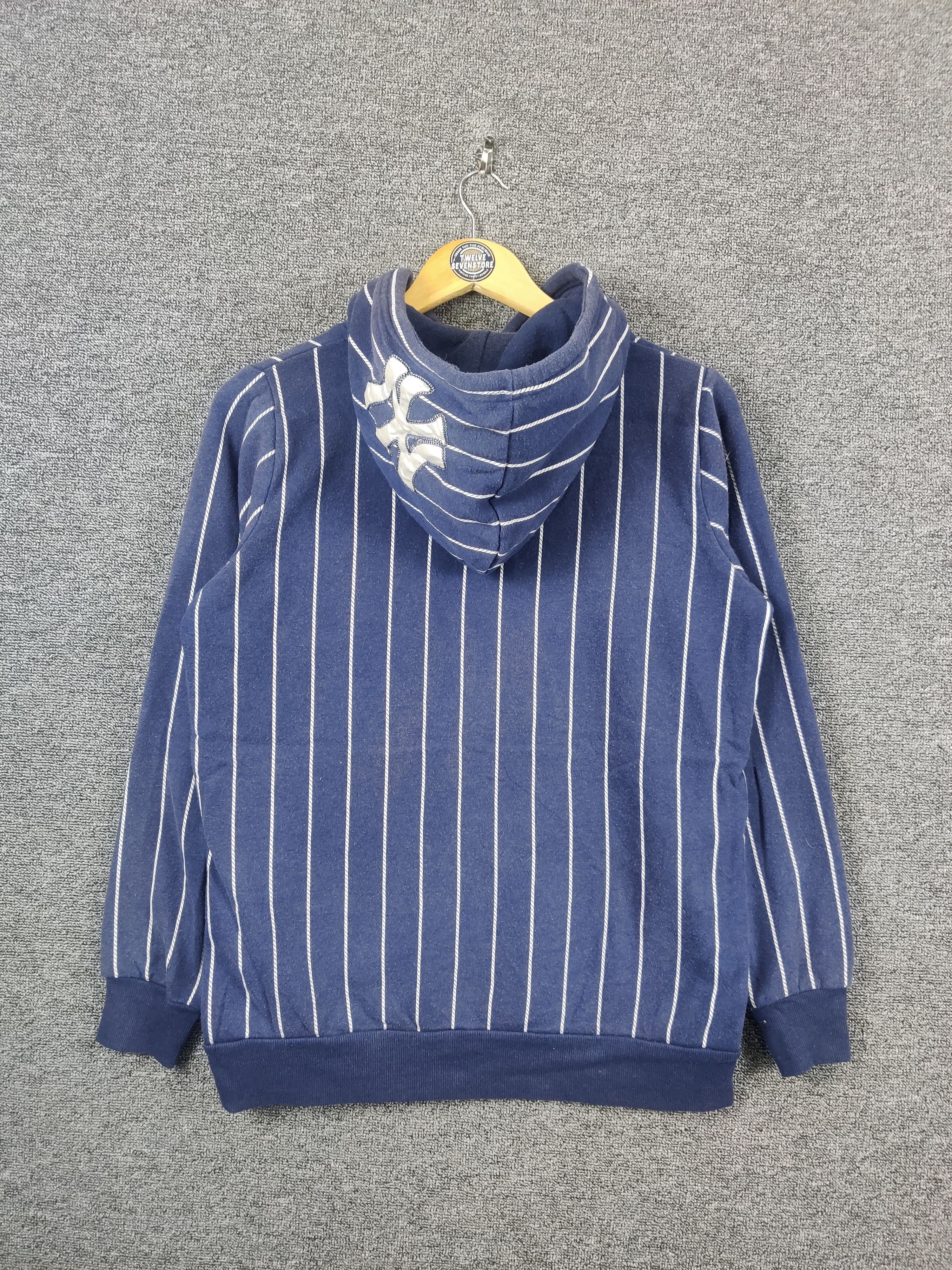 MLB Vintage MLB New York Yankees Stripe Pullover Hoodie Size US L / EU 52-54 / 3 - 5 Thumbnail