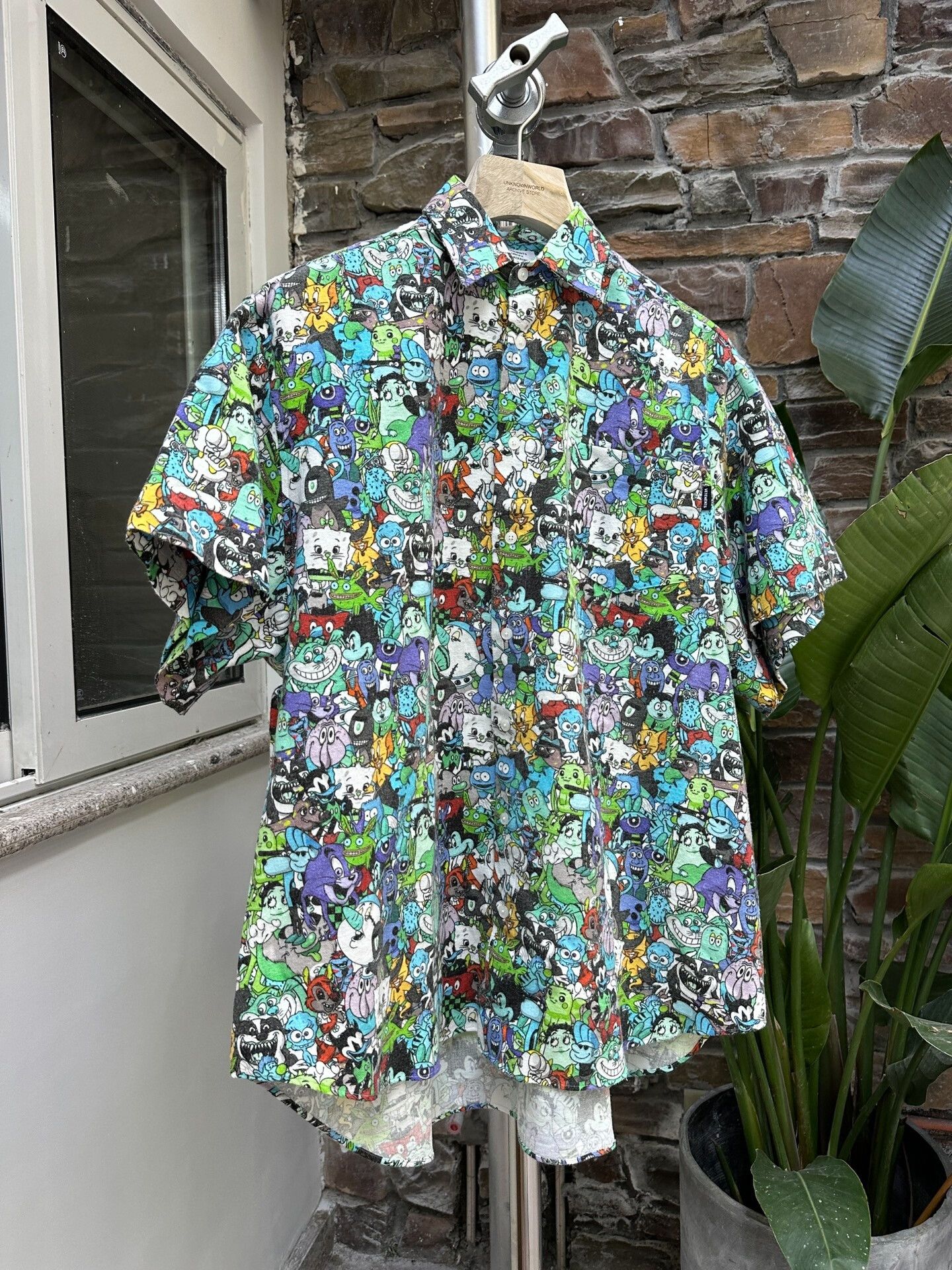 Vetements Vetements 20SS Cartoon Print Shirt - dmc Size US XXL / EU 58 / 5 - 1 Thumbnail