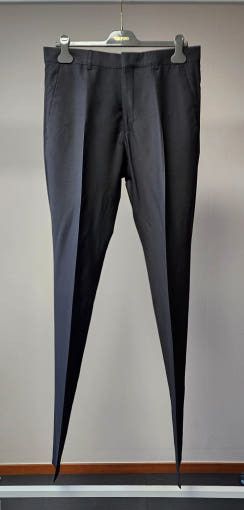 Tom Ford o1sm1stk0725 Atticus Belt Loop Trouser in Black Size US 32 / EU 48 - 1 Thumbnail