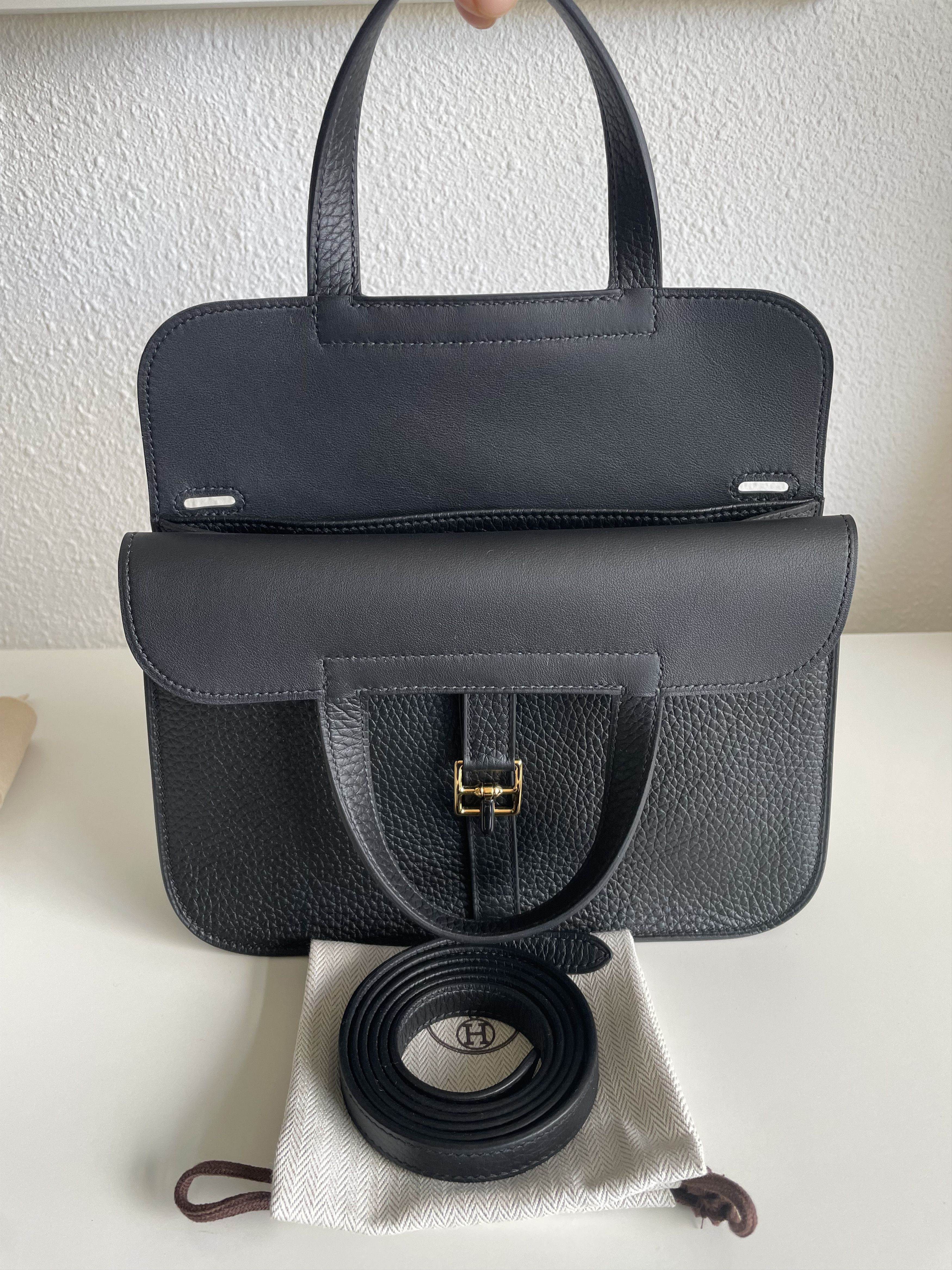 Hermes Hermes Halzan 25 Noir Clemence / Gold Hardware Size ONE SIZE - 10 Thumbnail