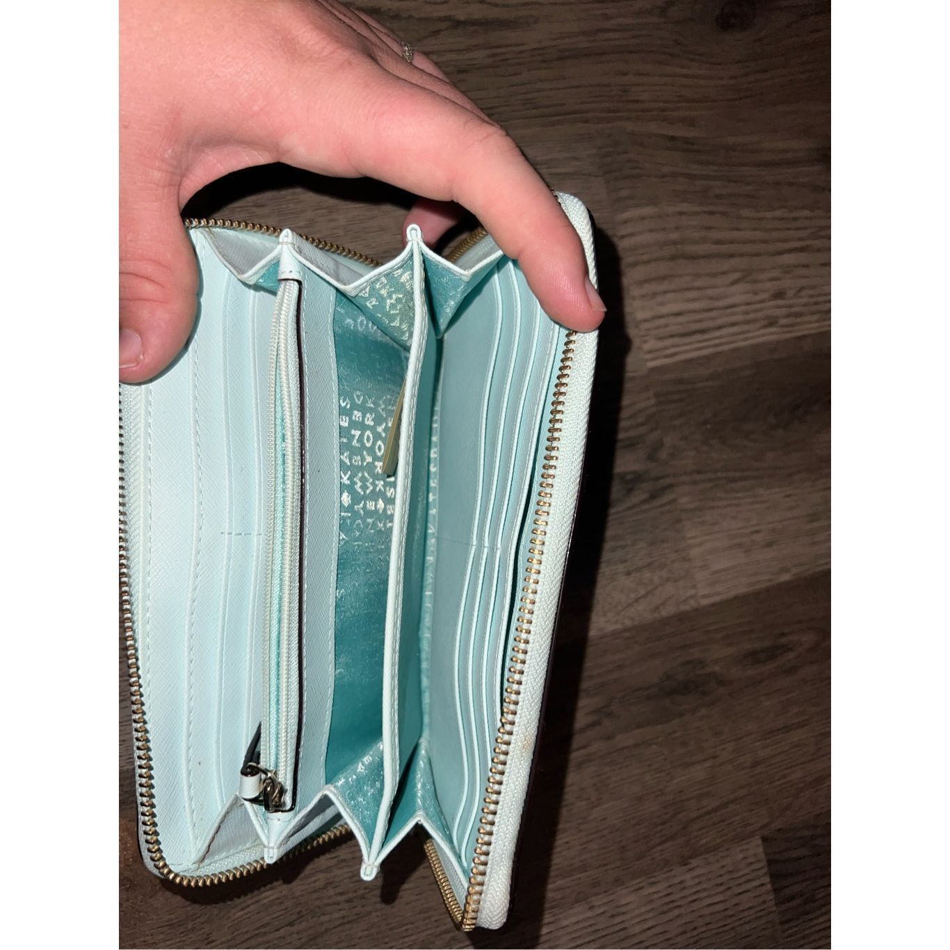 Kate Spade Kate Spade Light Blue Zip Around Wallet Preowned Size ONE SIZE - 10 Thumbnail