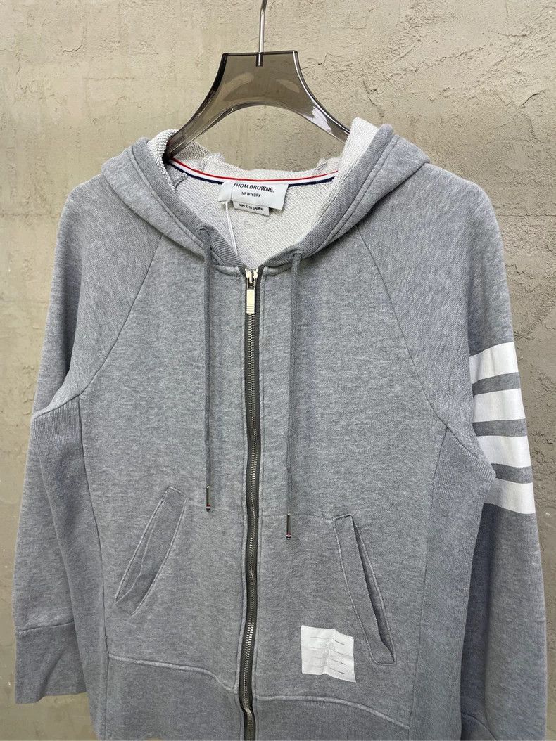 Thom Browne Thom browne Gray four-striped zipper jacket 2504-Nextarrow Size US S / EU 44-46 / 1 - 4 Thumbnail