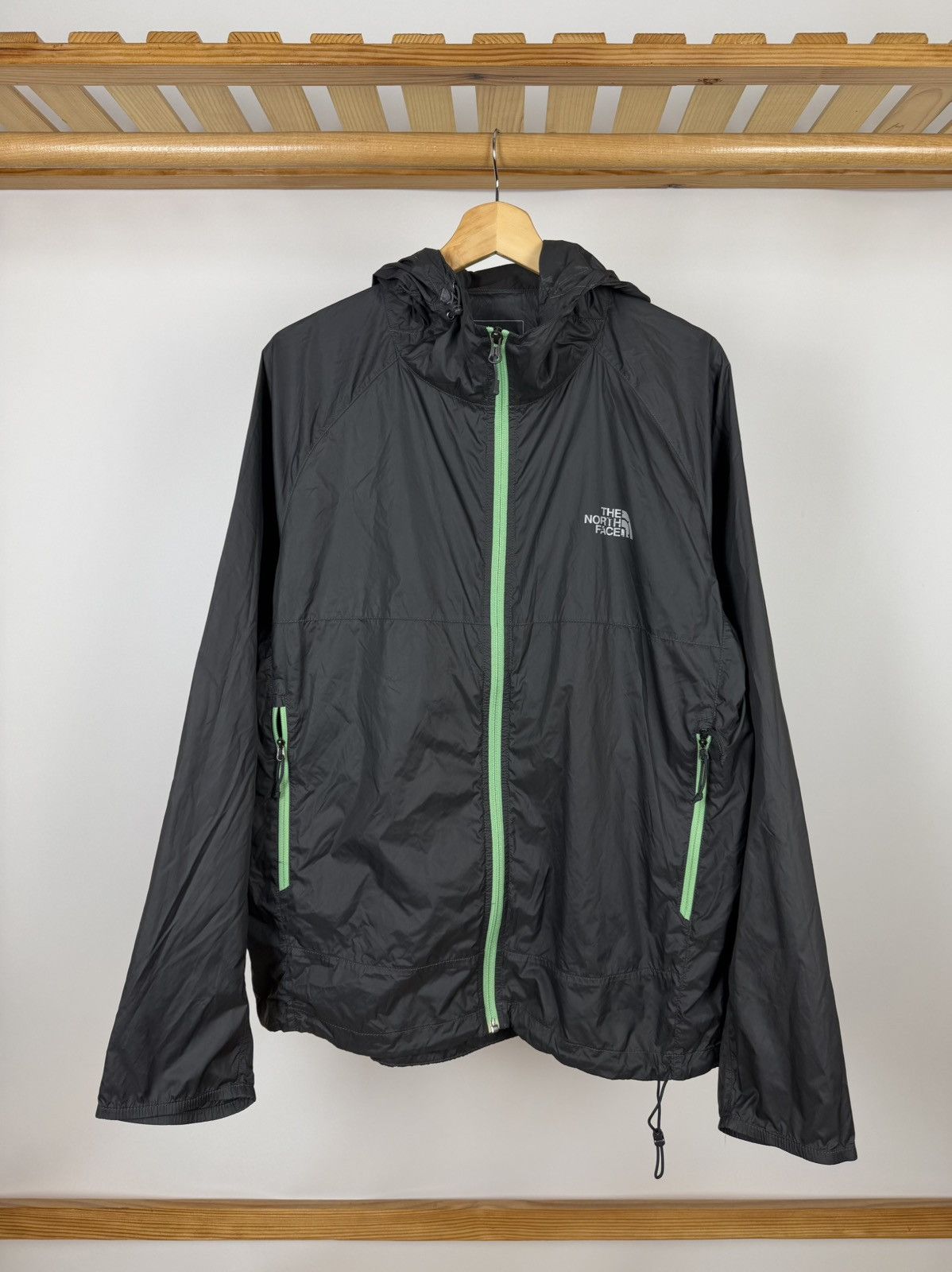 The North Face The North Face Flyweight Jacket Windbreaker Size L Size US L / EU 52-54 / 3 - 1 Thumbnail