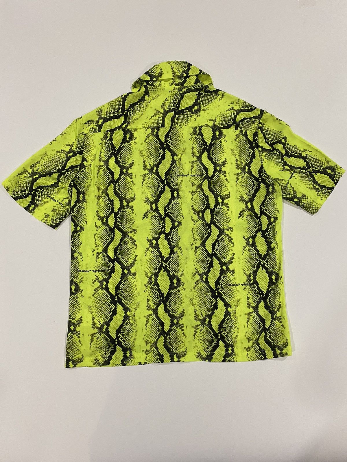 Off-White Off-White Snake Skin Print Button Up Shirt Size US S / EU 44-46 / 1 - 5 Thumbnail