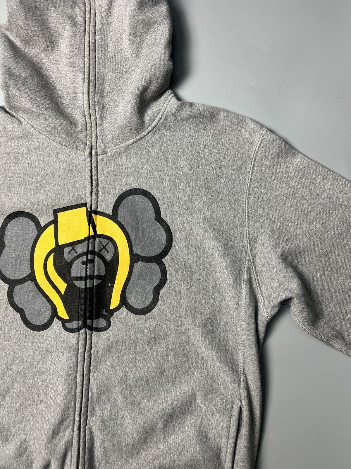 Bape × Kaws Vintage 00’s Baby Milo Kaws Fullzipper Hoodie Size US M / EU 48-50 / 2 - 6 Thumbnail