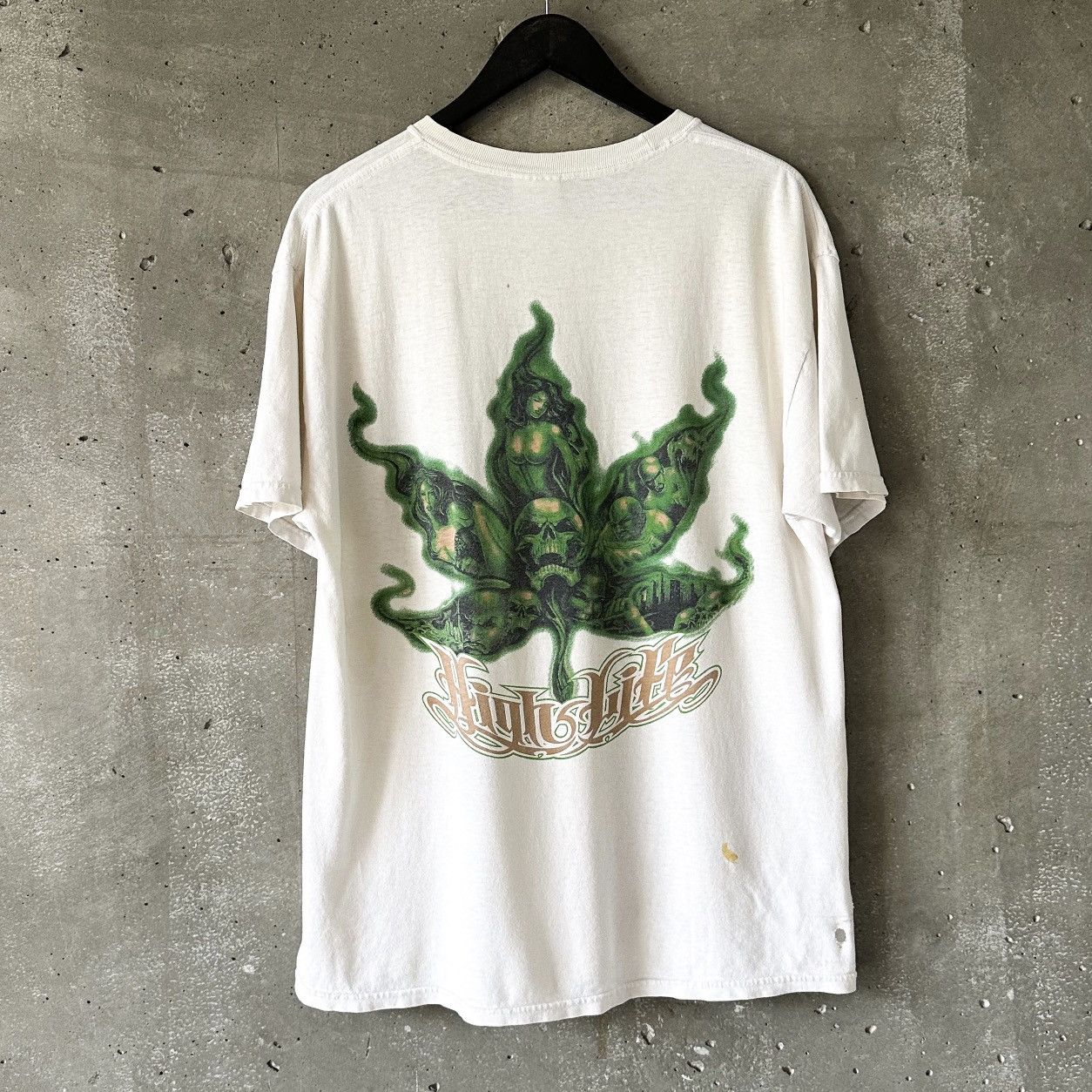 Vintage 2000s THRASHED High Life T-Shirt Size US L / EU 52-54 / 3 - 3 Thumbnail