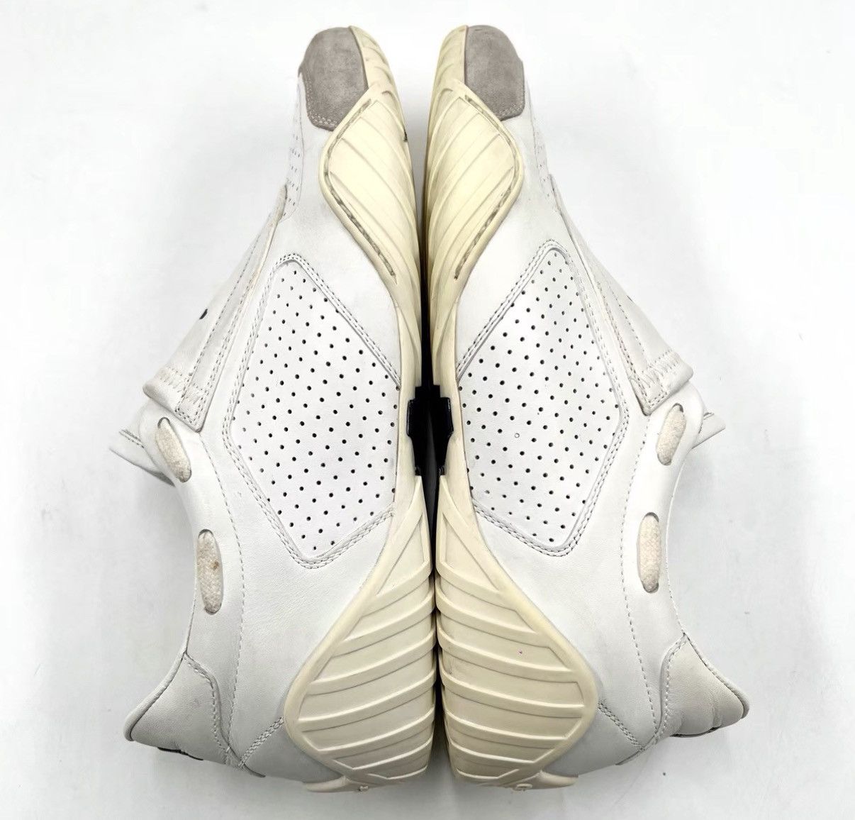 Dior Dior White Bee Leather Low Top Trainer K12 Size US 5.5 / IT 35.5 - 6 Thumbnail