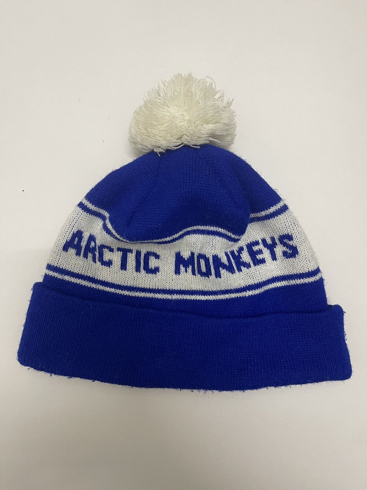 Band Tees Rare ARCTIC MONKEYS Made in England Beanie Snow Hat Size ONE SIZE - 2 Thumbnail