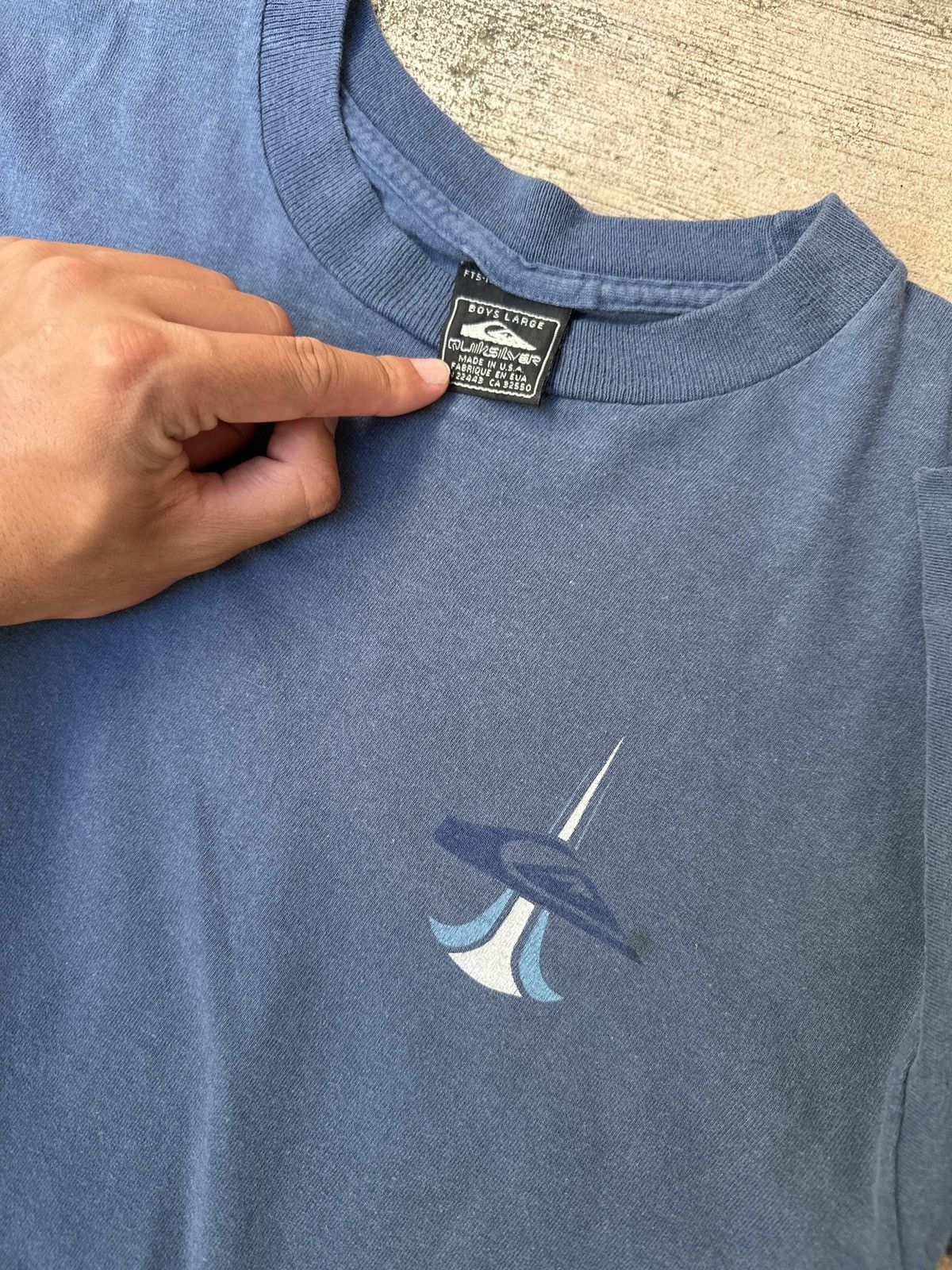 Quiksilver × Vintage Vintage 90s Dark Blue Quiksilver Surfwear T-Shirt SS Small Size US S / EU 44-46 / 1 - 5 Thumbnail